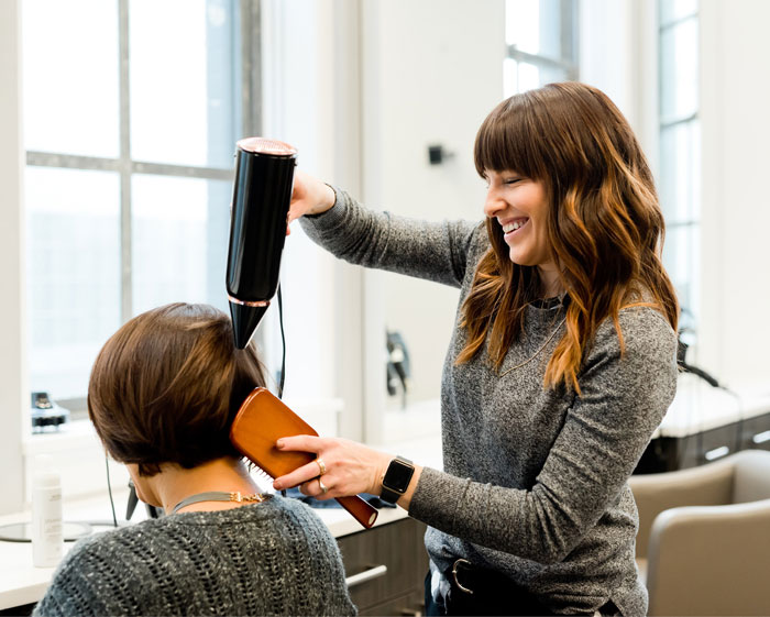 Coupe femme proche de Venansault